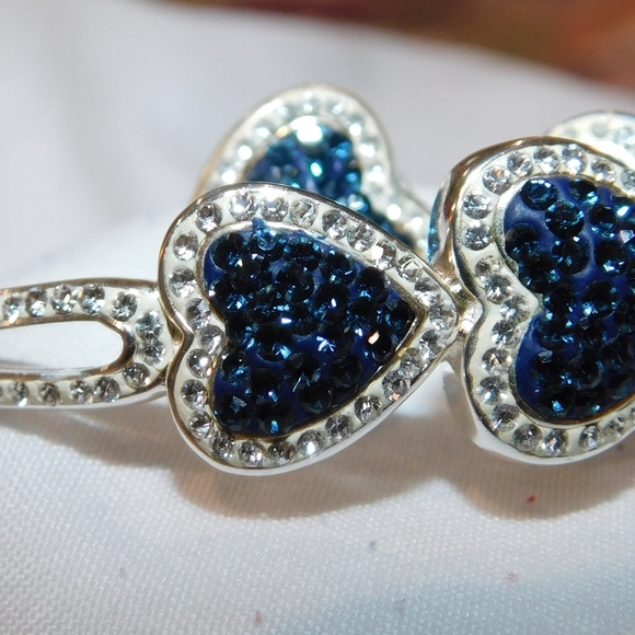 Ladies heart crystal set - Picture 4 of 5